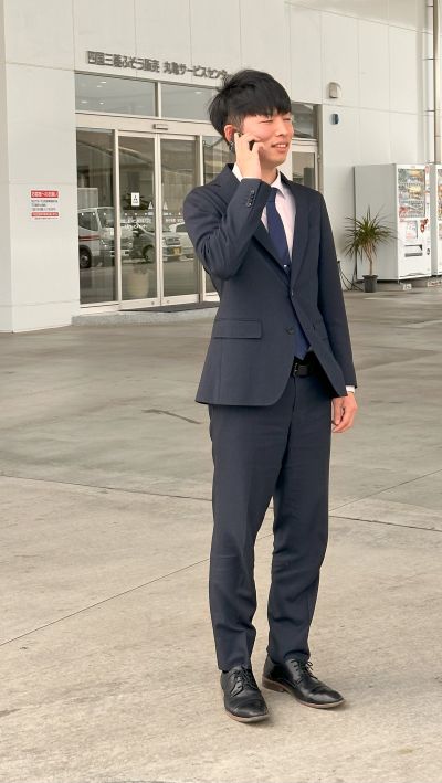 大型商用車の法人営業スタッフ